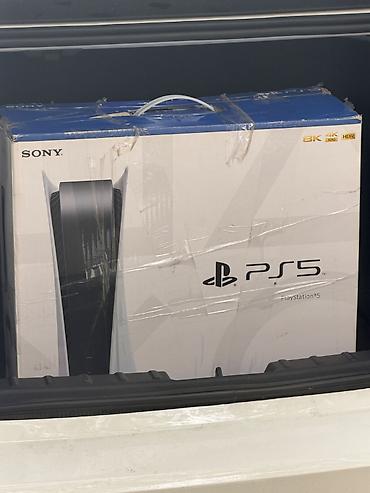 playstation satışı: Salam, ev seraitinde cox az muddet istifade olunub, ustada qetiyyen — 5