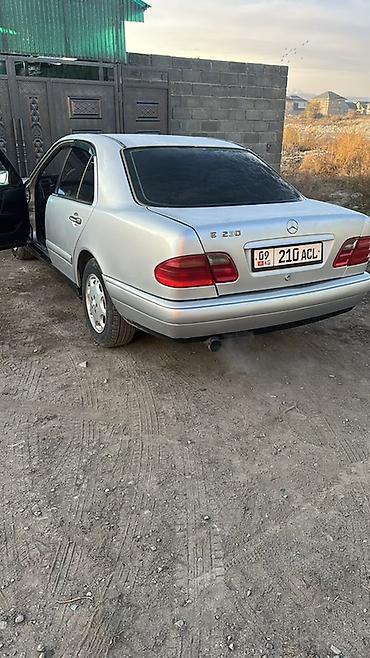 а 210: Mercedes-Benz E-Class: 1996 г., 2.3 л, Бензин, Седан — 2