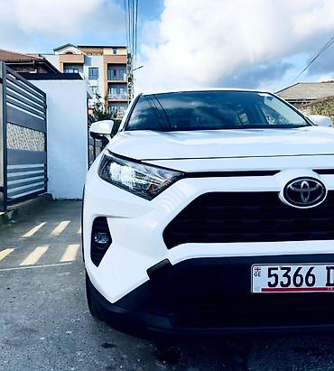 Toyota: Toyota RAV4: 2022 г. — 6