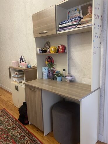 бортик для кровати: Düz masa, Stulsuz, Polkalı, Siyirməli, Sadə laminat