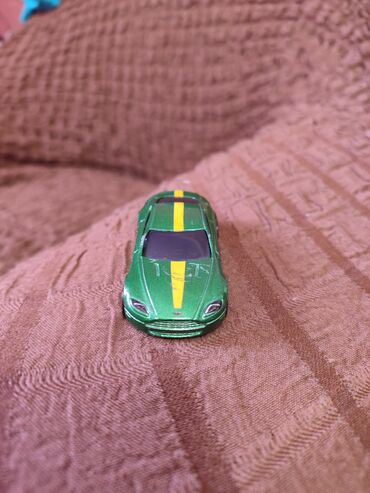 оюнчук машина: Продаю машинку „Hotwheels"оригинал