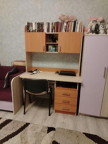 perla genc odasi: Uşaq/yeniyetmə otağı üçün mebel dəsti Dəst tərkibi: - Üç qapılı şkaf — 3