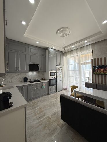 Günlük kirayə evlər: 160 kv. m, 4 otaqlı, Kombi, Qaz, İşıq — 24