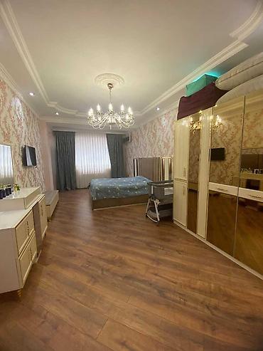 əmlak birjası: Yeni Yasamal, 3 otaqlı, Yeni tikili, m. İnşaatçılar, 135 kv. m — 10