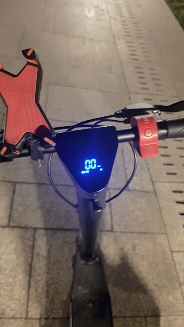 Velosiped ehtiyyat hissələri: İşlənmiş Elektrik samokat 10", 501 - 750 Vt, 36 - 45 km/s, Ünvandan götürmə
