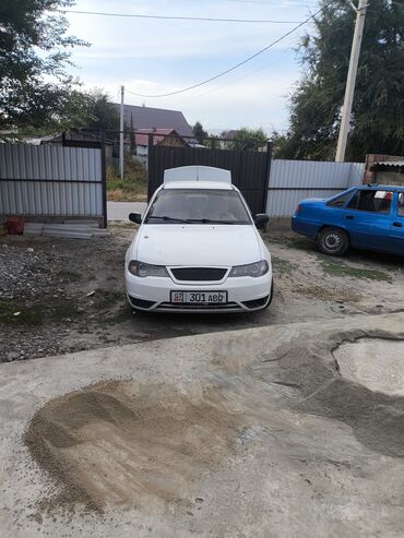 некця: Daewoo Nexia: 2010 г., 1.5 л, Механика, Бензин, Седан