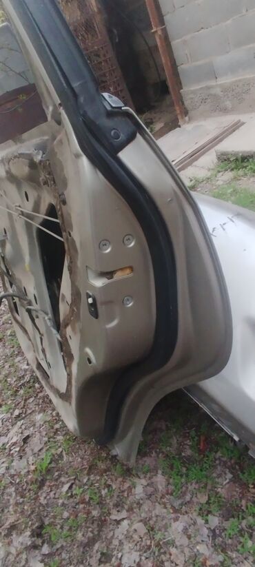 Другие детали кузова: Хонда стрим рн1. Мафон заводской, Рамка 1000с оба. Бампер есть трещина — 11