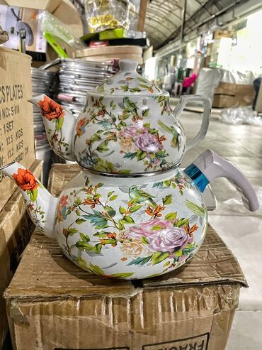 Çaydanlar: Yeni, rəng - Ağ, Çaydan, 3-dən çox l — 3