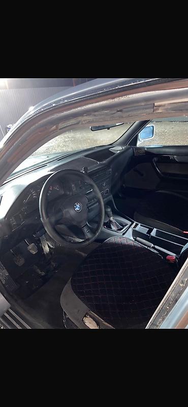 куго виш 02: BMW 520: 1991 г., 2 л, Механика, Газ, Седан — 4
