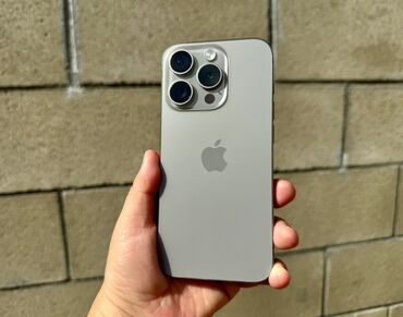 Apple iPhone: IPhone 15 Pro, Б/у, 256 ГБ, Natural Titanium, Коробка, 90 %