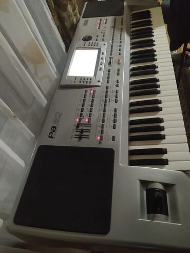 korg pa 900 qiymeti: Pa 80 satılır əla vəziyatdədir proqramda əla yazılıb isdayan əlaqə