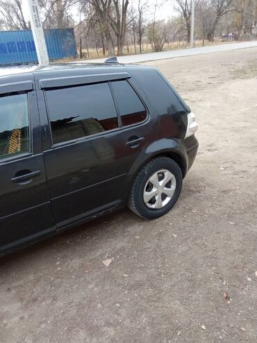 Volkswagen: Volkswagen Golf: 2000 г., 1.6 л, Механика, Бензин, Хэтчбэк — 7