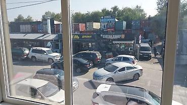Аренда коммерческой недвижимости: Сдаю контейнер 20 тонн, второй этаж, на рынке дордой, под магазин — 5