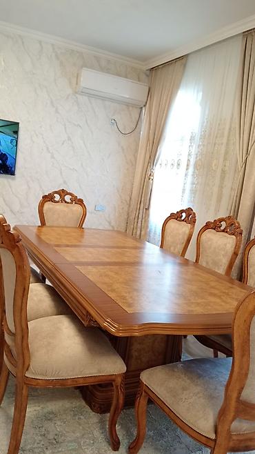 masa desdi: Qonaq otağı üçün, Yeni, Açılan, Dördbucaq masa, 8 stul — 4