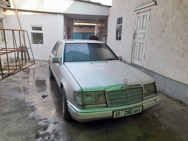 мерседес бенс а: Mercedes-Benz E-Class: 1988 г., 2.3 л, Механика, Бензин, Седан