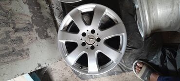 r14 disk: Salam Mercedes ML 2002 modelin ustunden cixmadir. Tezesin almwam deye