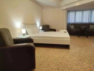 Посуточная аренда квартир: 1 комната, Бронь, Банные принадлежности, Телевизор — 3