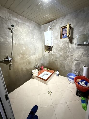 Həyət evləri və villaların satışı: 3 otaqlı, 100 kv. m, Orta təmir — 10