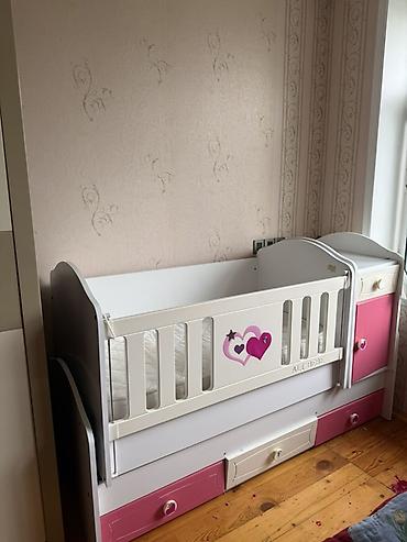 usaq mebel desti: Uşaq beşiyi – Ali Bebe brendi - Rəng: ağ və çəhrayı kombinasiya, ön — 1