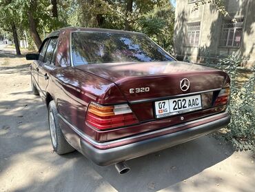 срочно в связи с переездом: Mercedes-Benz 220: 1992 г., 2 л, Механика, Бензин, Седан
