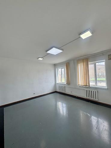 Аренда офисов: Аренда офисов, 250 м², В частном доме, 1 линия — 3