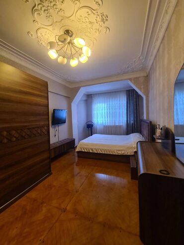 Köhnə tikili: Bakı, 3 otaqlı, Köhnə tikili, m. Qara Qarayev, 72 kv. m — 4