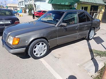 армянский учет: Mercedes-Benz E-Class: 1993 г., 2.2 л, Механика, Бензин, Седан — 1