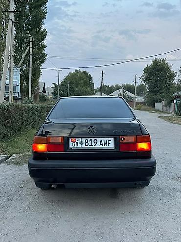 Volkswagen: Volkswagen Vento: 1993 г., 1.8 л, Механика, Бензин, Седан — 2