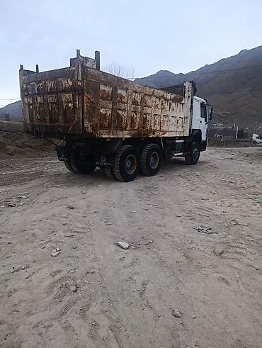 Грузовики: Грузовик, Howo, Стандарт, Б/у — 7