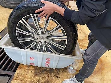 для колес: Комплект из 4 колес Toyota: легкосплавные диски с шинами Pirelli — 3