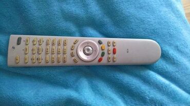 Aksesoari za TV i video: 1. Loewe ÀSISST 2 Remote Control 2. Loewe RC 15702-10 Remote Control — 9