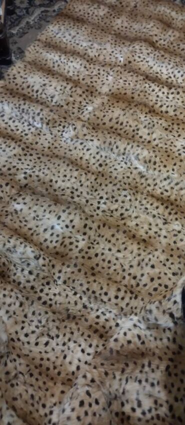 Digər: Salam Original Leopard xalca eni 1.50 uzunu 2.50 cox gozeldir