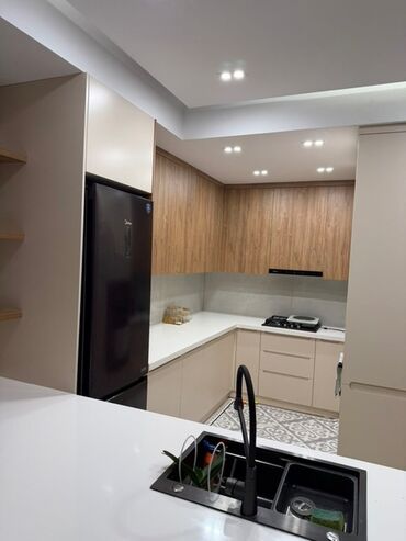 Долгосрочная аренда квартир: 3 комнаты — 17