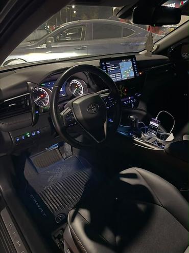 Toyota: Toyota Camry: 2021 г., 2.5 л, Бензин, Седан — 5