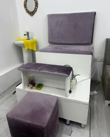 Salon, tibbi kreslolar: İşlənmiş, Pedikür kreslosu