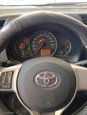 Toyota: Toyota Yaris: 1.3 l. | 2014 έ. Χάτσμπακ — 9
