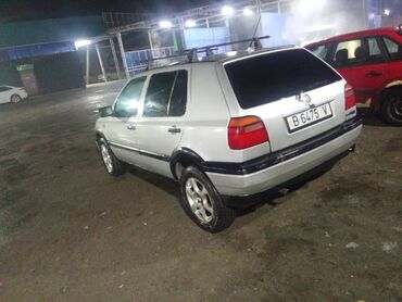 пассат машина: Volkswagen Golf: 1994 г., 2 л, Механика, Бензин, Универсал