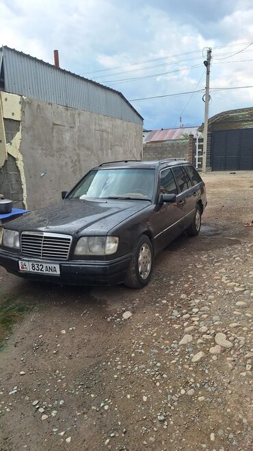 срочно продаю в связи с переездом: Mercedes-Benz W124: 1992 г., 2.3 л, Автомат, Бензин, Универсал