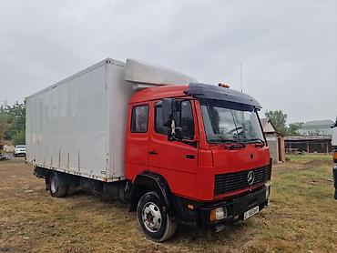 краска на авто: Грузовик Mercedes-Benz (среднетоннажный) с цельнометаллическим — 1