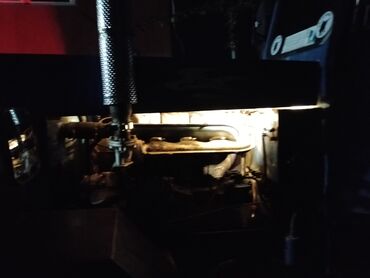 Traktorlar: Mavi rəngli ağır sinif təkərli traktor və qoşqu komplekti — 13