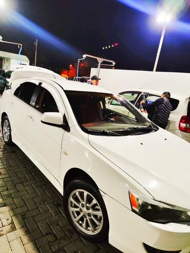 митсубиш: Mitsubishi Lancer: 1.6 л | 2010 г. | 16000 км | Седан