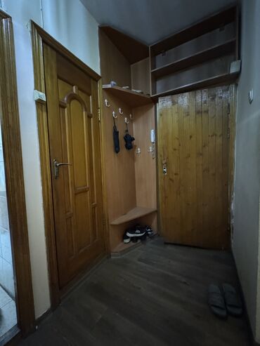 Продажа квартир: 4 комнаты, 79 м², 105 серия, 2 этаж, Старый ремонт — 18