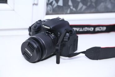 canon eos 7d: Продаю Canon eos 600d Состояние очень хорошее практически новое, в