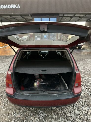 Volkswagen: Volkswagen Golf: 1999 г., 1.6 л, Механика, Бензин, Универсал — 12