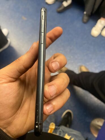 iphone 8 qiymeti world telecom: IPhone 7, Qara