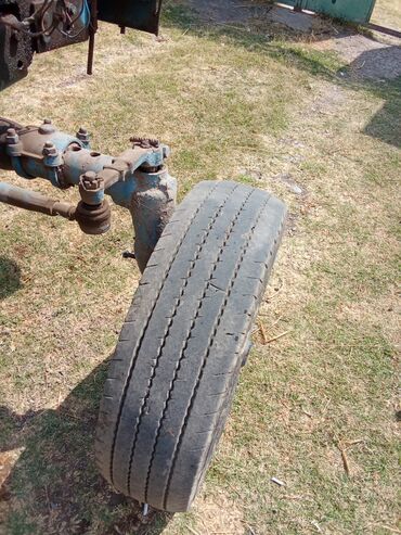 Traktorlar: Mavi rəngli T28. Qabaq təkərlər orta vəziyyətdə arxa təkərlər isə -da lalafo.az — 4 Traktorlar: Mavi rəngli T28. Qabaq təkərlər orta vəziyyətdə arxa təkərlər isə — 4