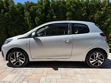 Peugeot: Godiste: 2015 Cena: 4800€ Kilometraza: 121,000km Automobil je u — 9