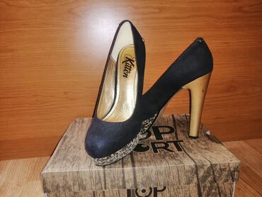 Salonke: Salonke, 39 — 10