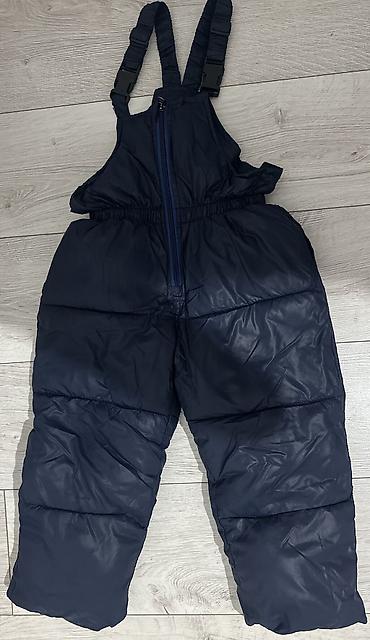 Верхняя одежда: 1 куртка на 2 года-500 сом 2 комбинезон на 6 месяцев-500 сом 3 — 10