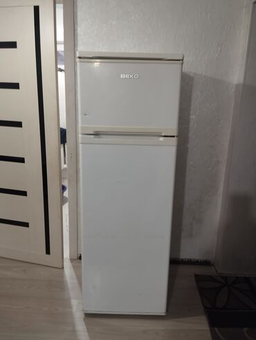 Холодильники: Холодильник Beko, Б/у, Двухкамерный, 55 * 155 * 50